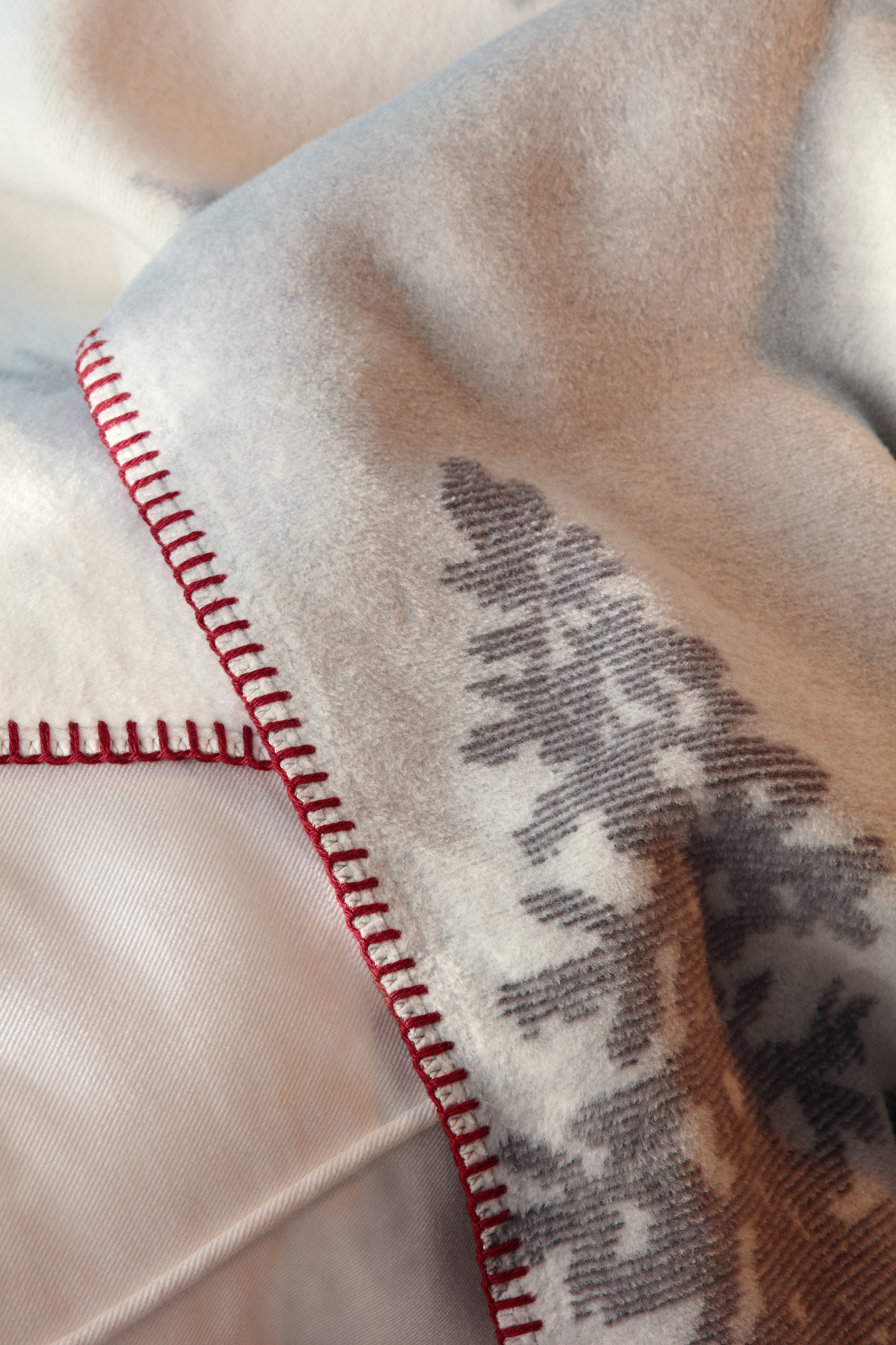 Kuscheldecke Deer Light Close Up Aufnahme Einfassung