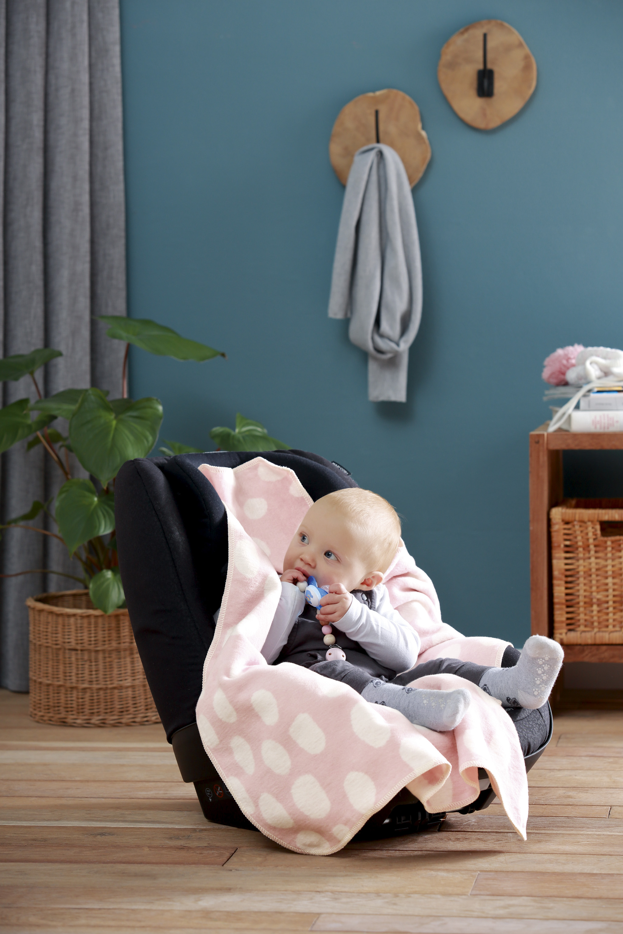 Emotionales Bild zur Babydecke Taps in rose