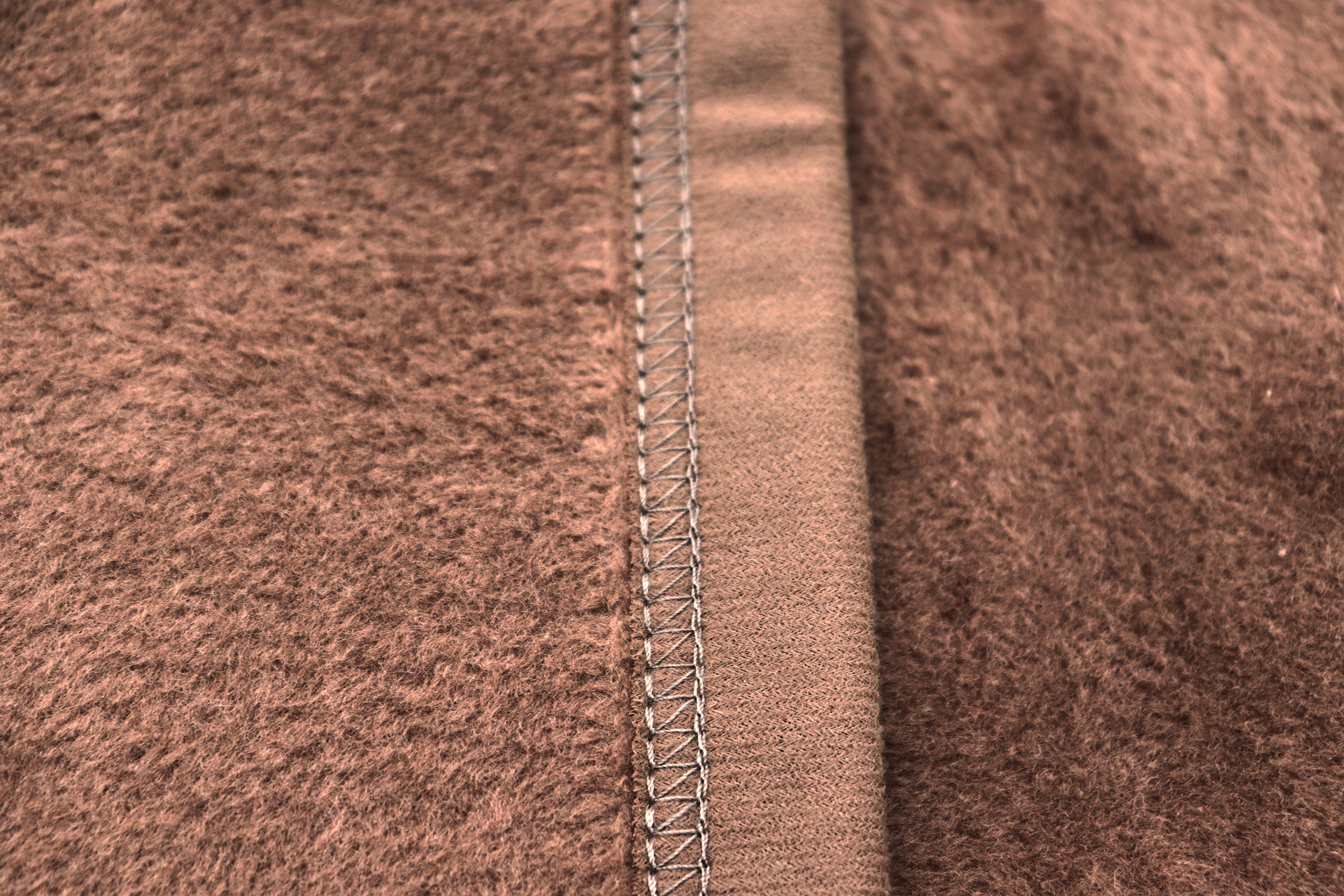 Einfarbige Wohndecke "Uno Cotton" aus Baumwollmischgewebe in Pfeffer/braun - Veloursband