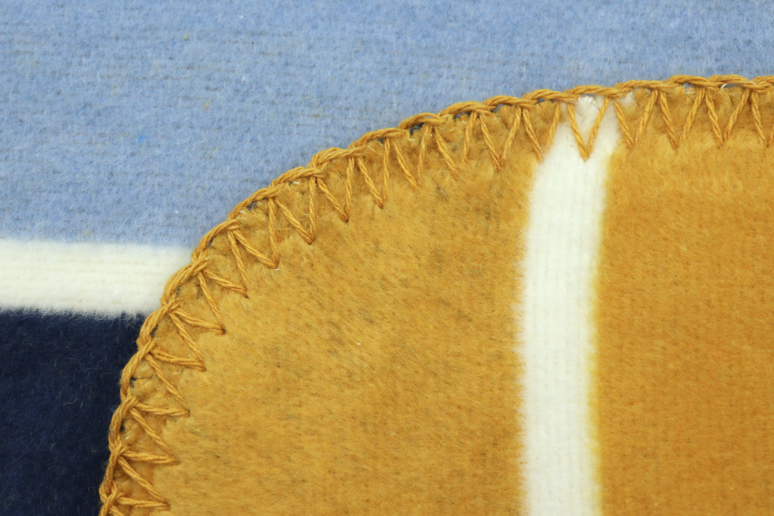 Wohndecke Duo Line mit Wendeoptik Nahaufnahme Einfassung