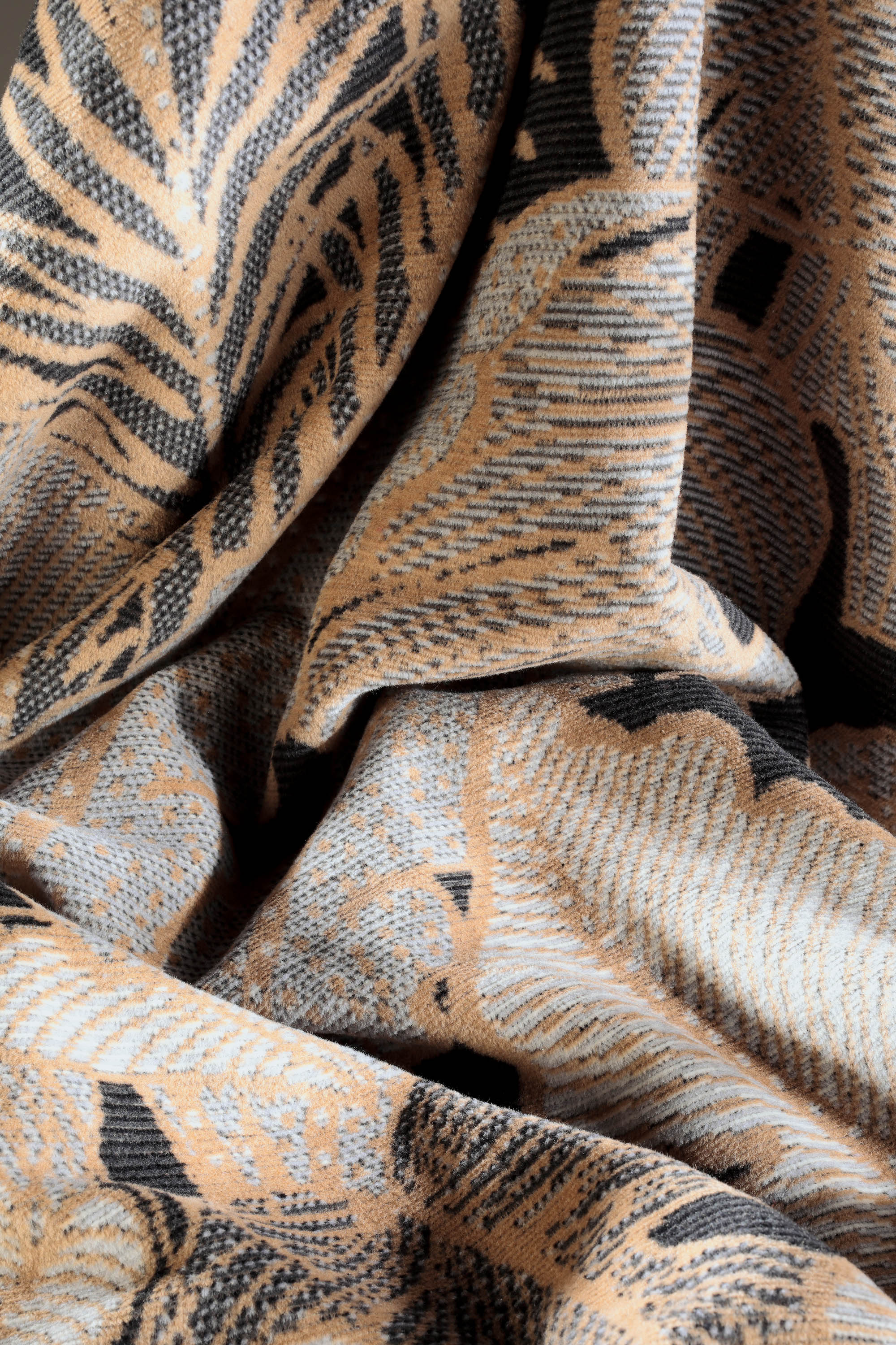 Kuscheldecke Leavy Luxe Nahaufnahme