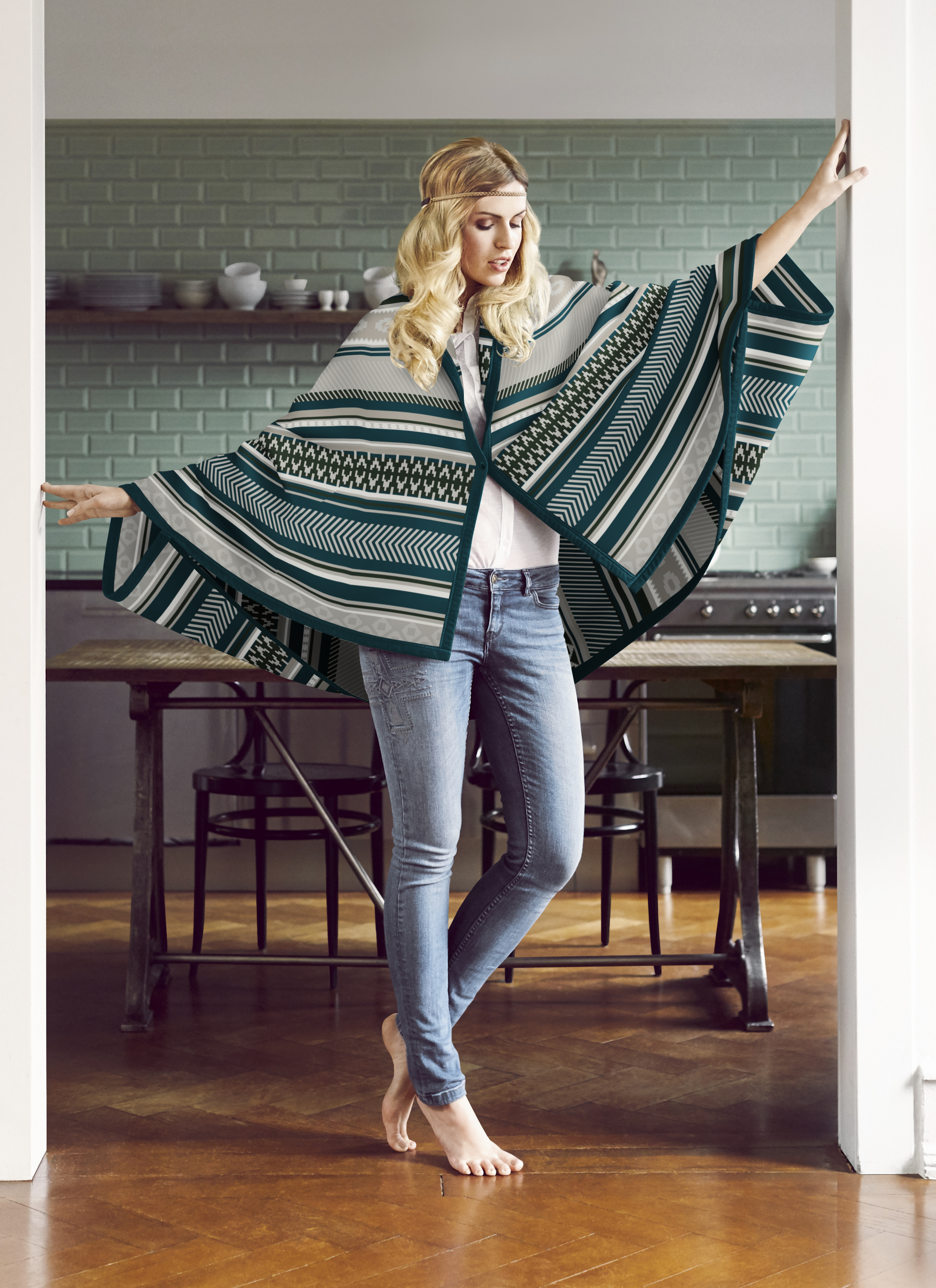 Poncho "Ethno Petrol" Biederlack Poncho im Ethno Design