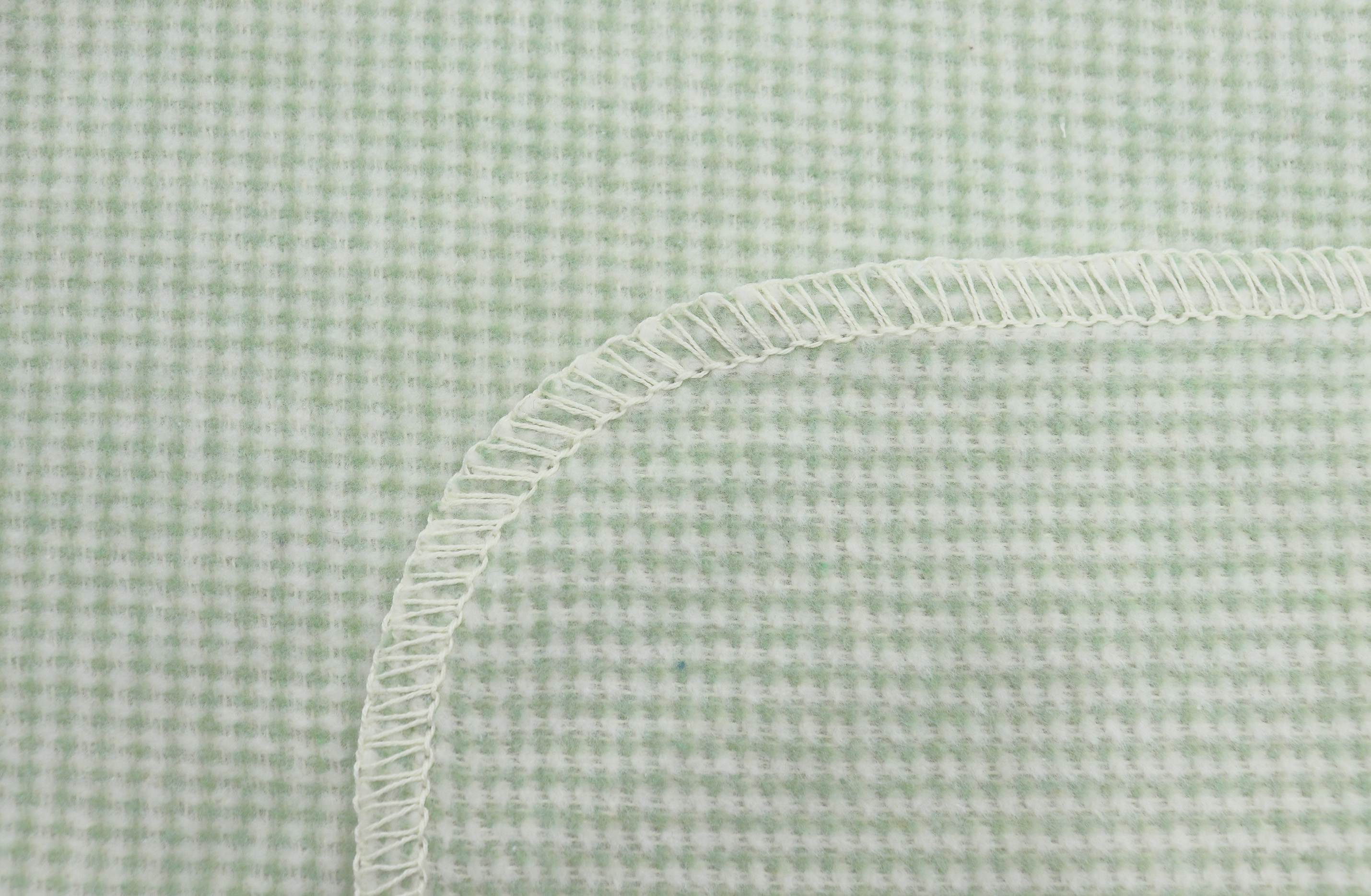 Kuscheldecke Pearl mint Nahaufnahme Einfassung