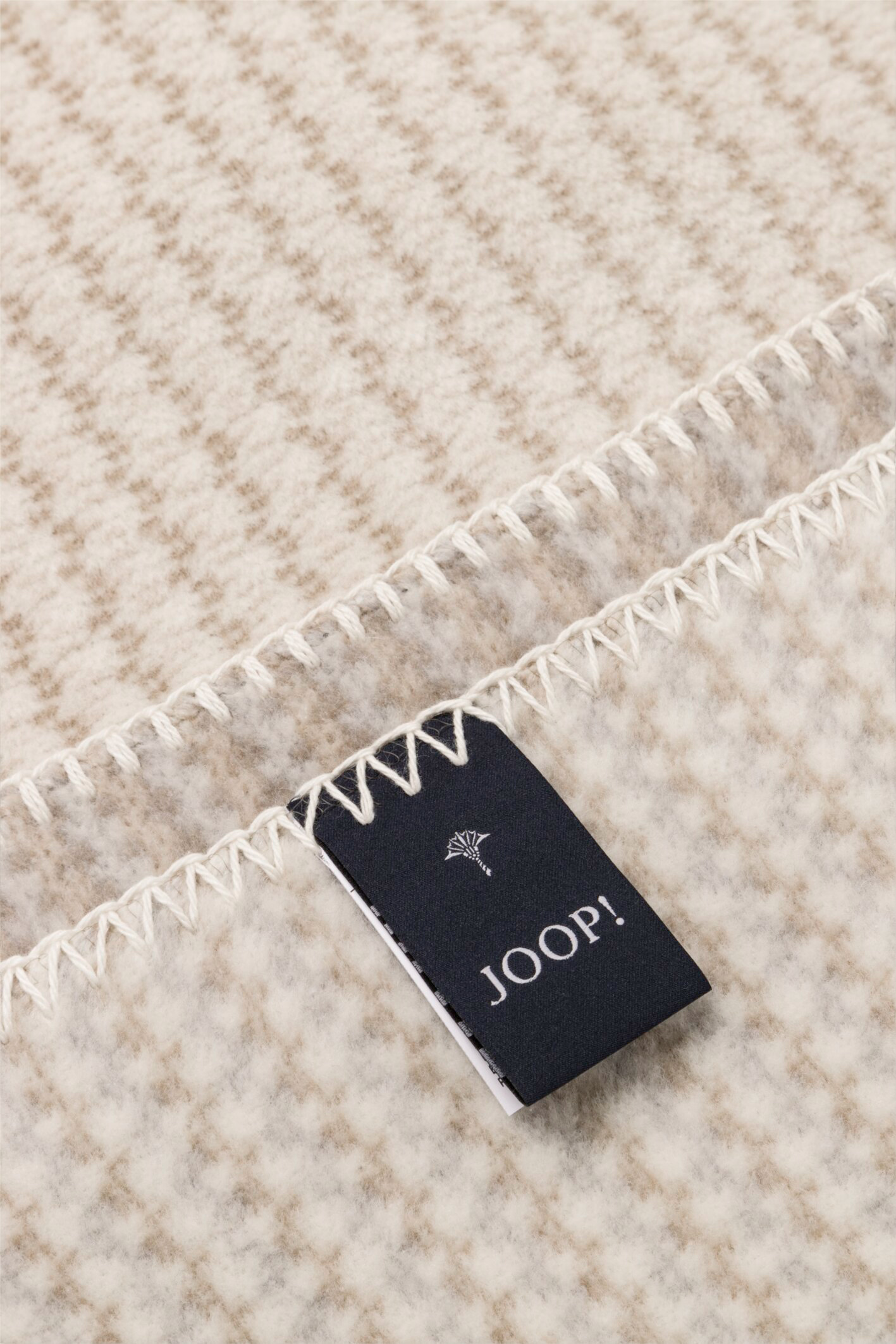 Wohndecke Joop! Woven Creme Nahaufnahme Einfassung