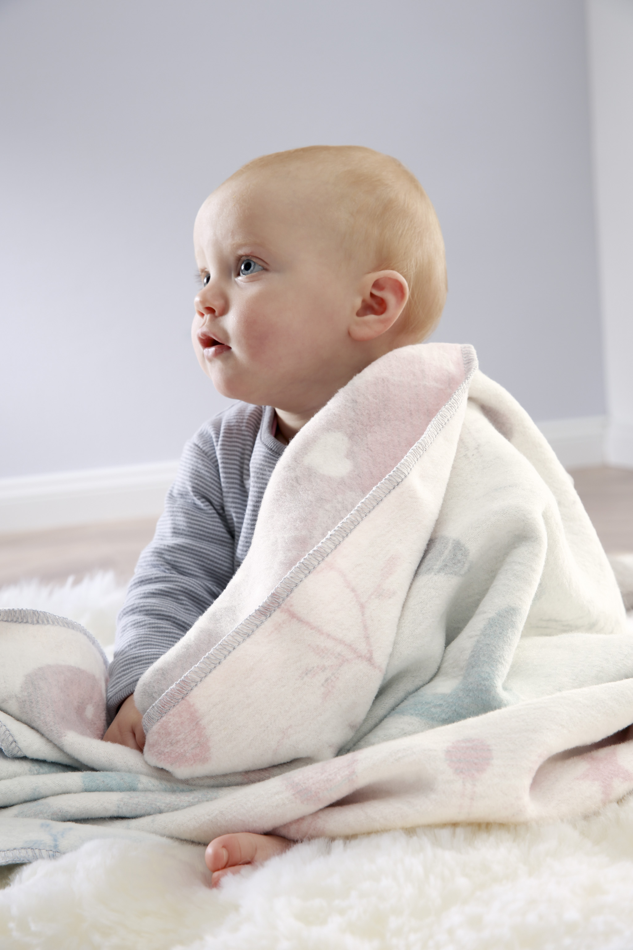 Emotionales Bild zur Babydecke Birdies