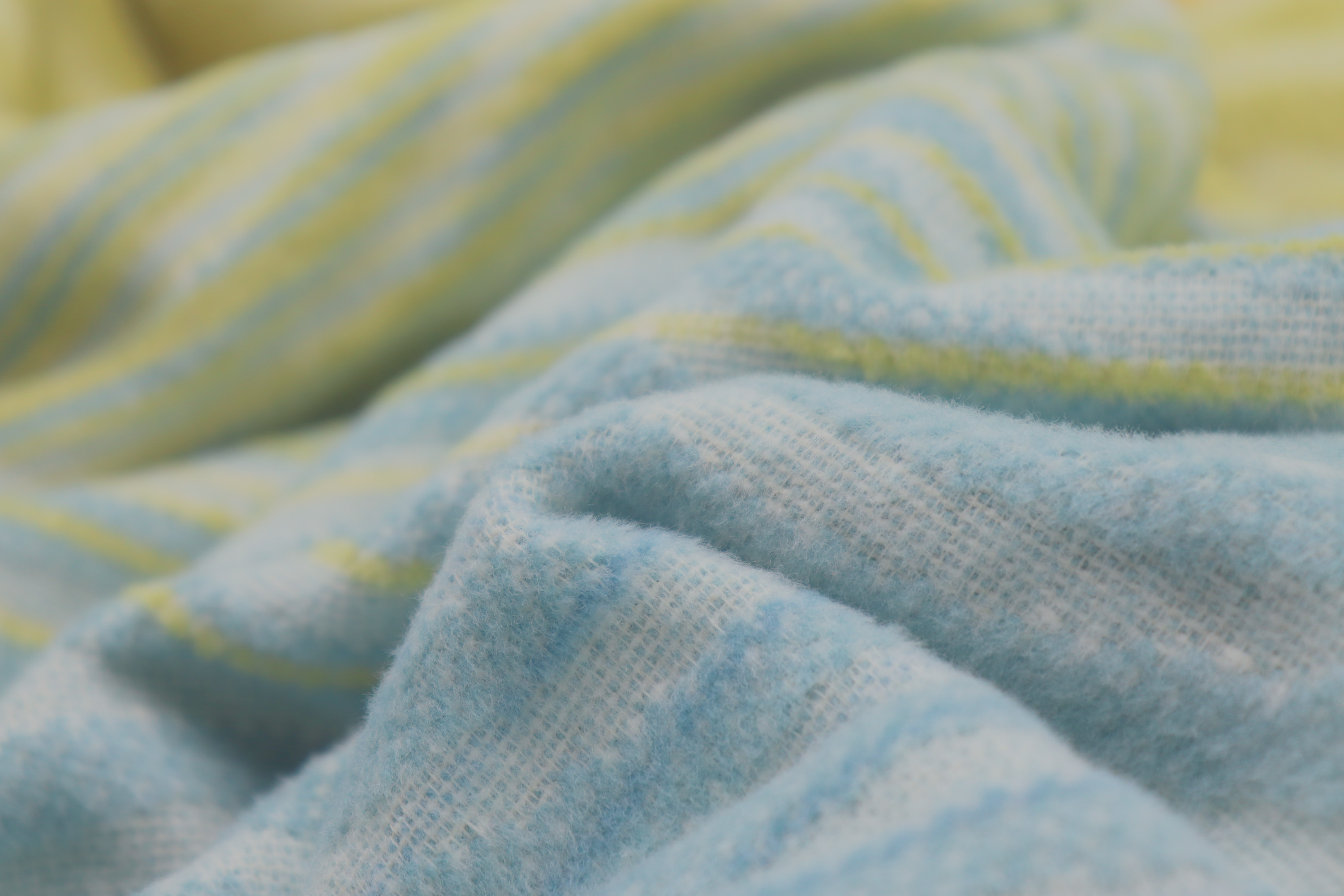 Wohndecke mit Reliefstruktur Ocean Nuance Nahaufnahme Flor