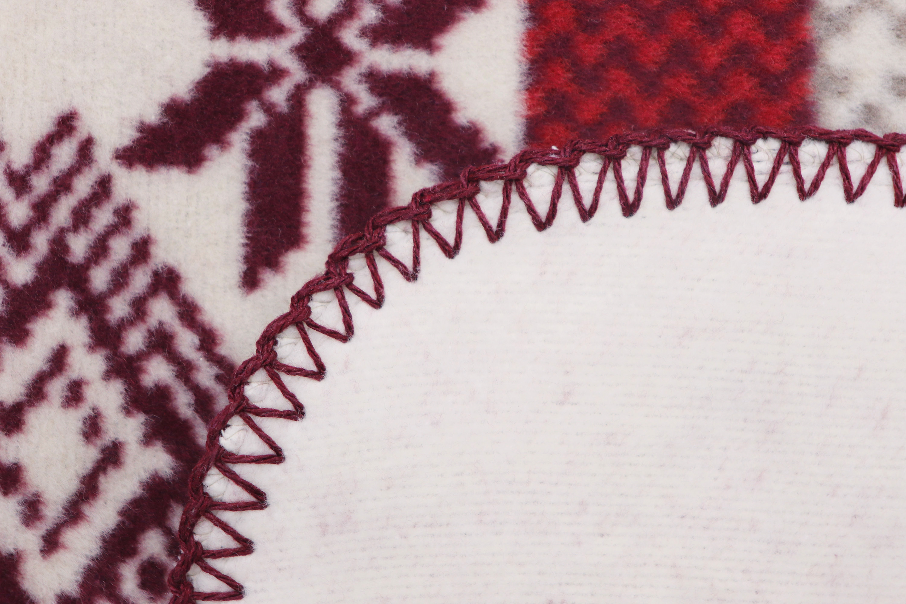 Kuscheldecke Nordic Knit Nahaufnahme Einfassung