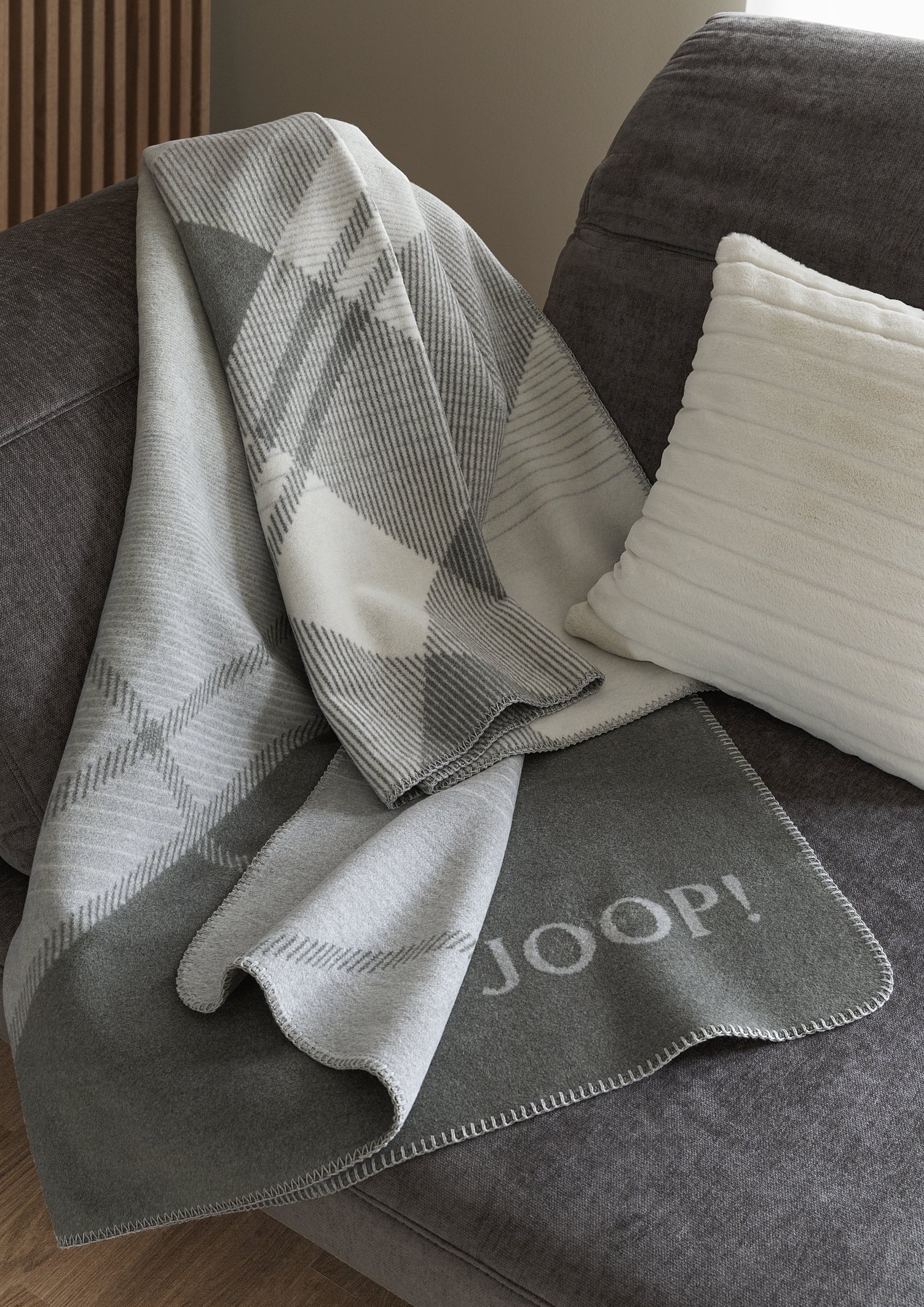 Milieubild zur Wohndecke JOOP! Checks silber-natur