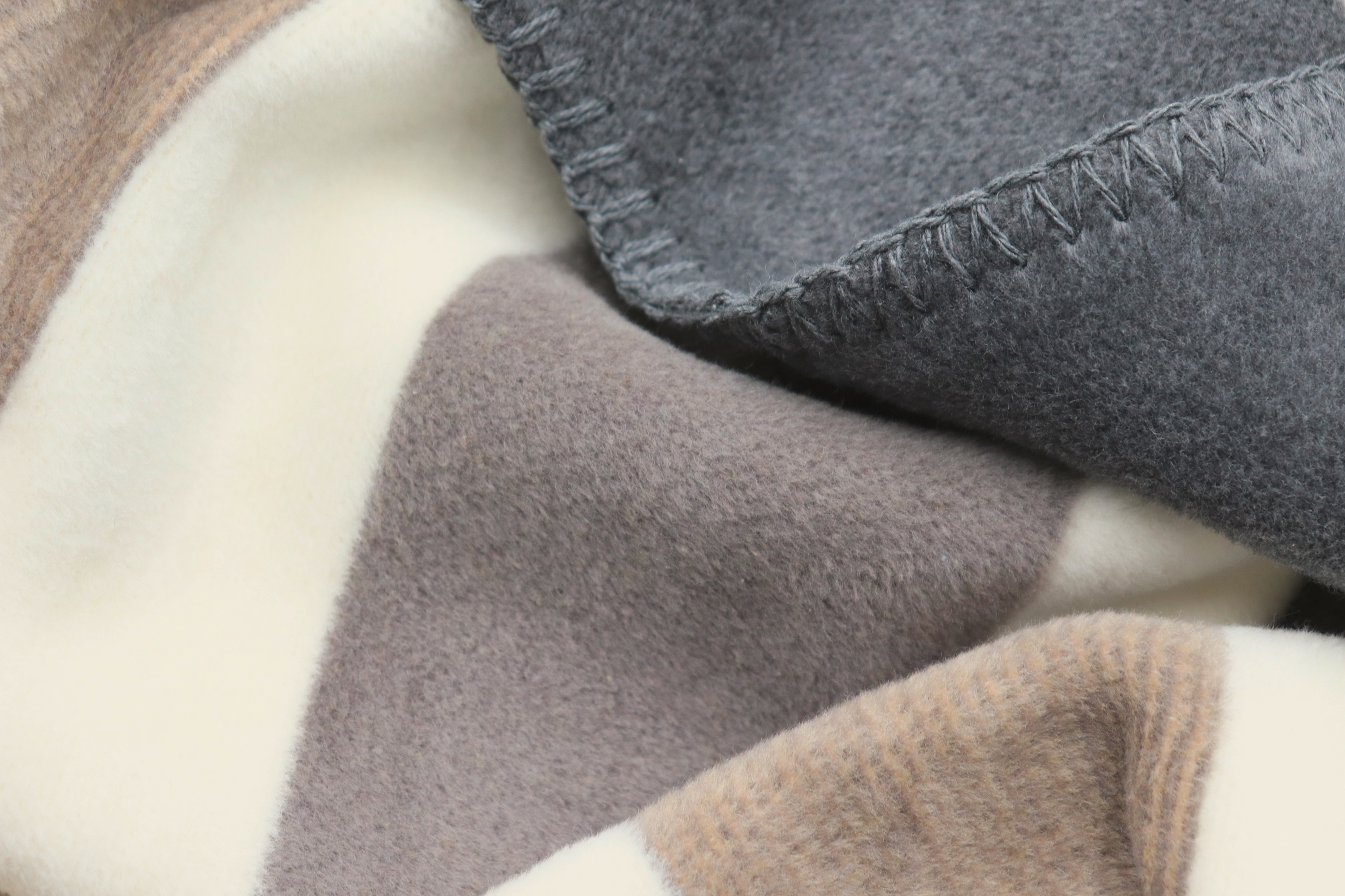 Wohn- und Kuscheldecke "Horizon Nature" Wohndecke Horizon Nature Nahaufnahme Flor