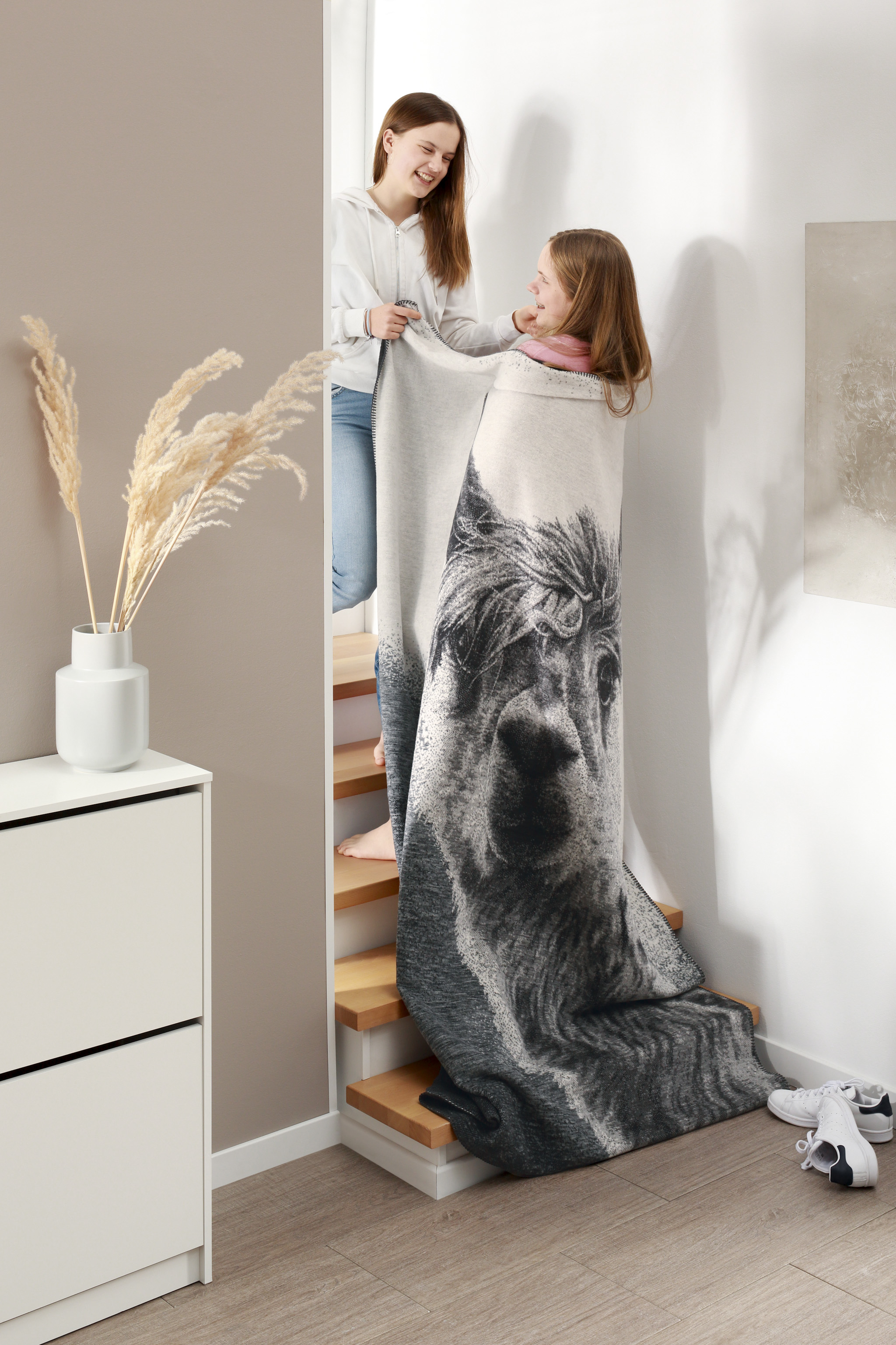 Emotionales Bild zur Kinder- und Jugenddecke Pako