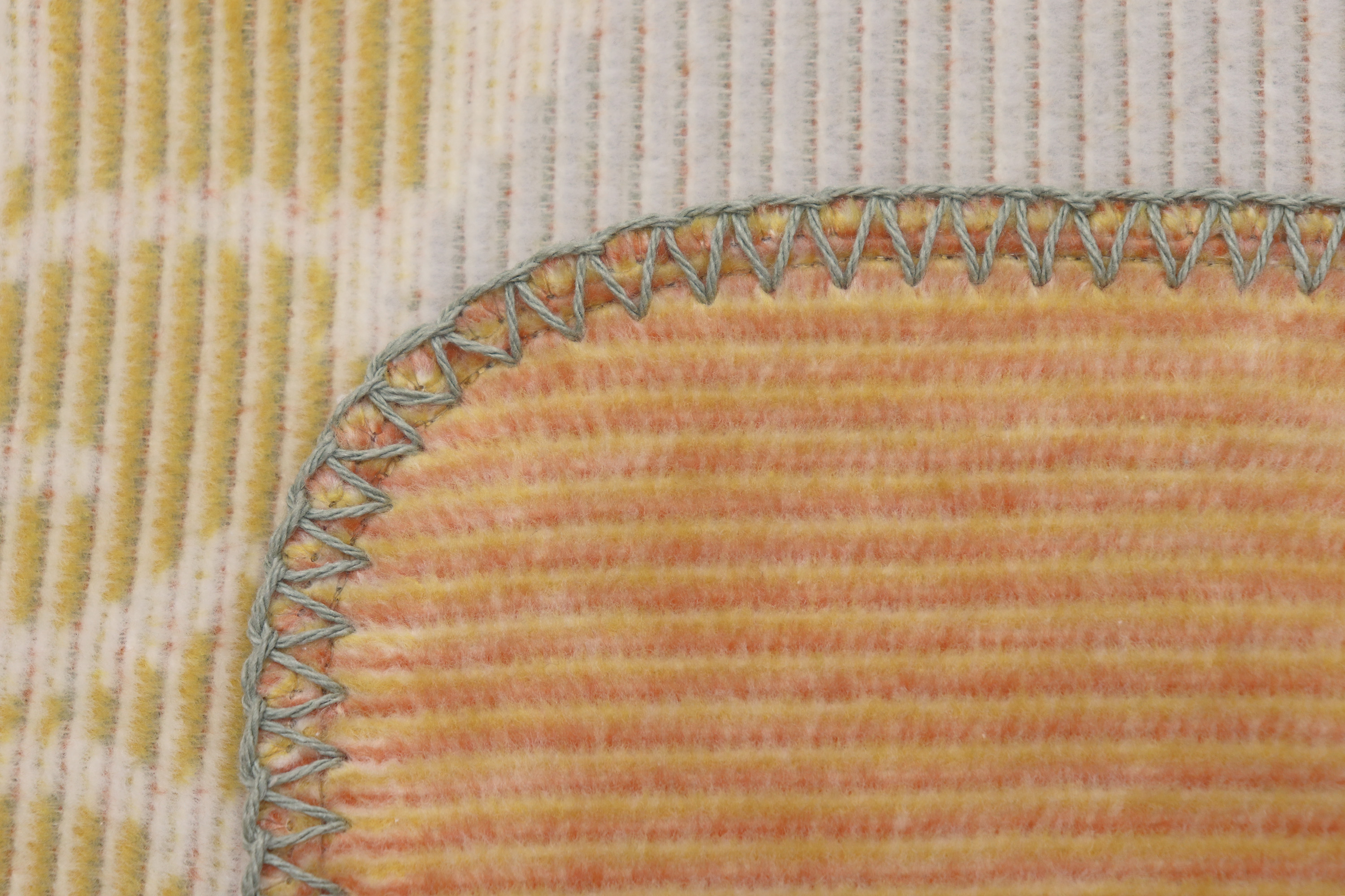 Wohndecke Bloom Frame Milieubild Nahaufnahme Einfassung