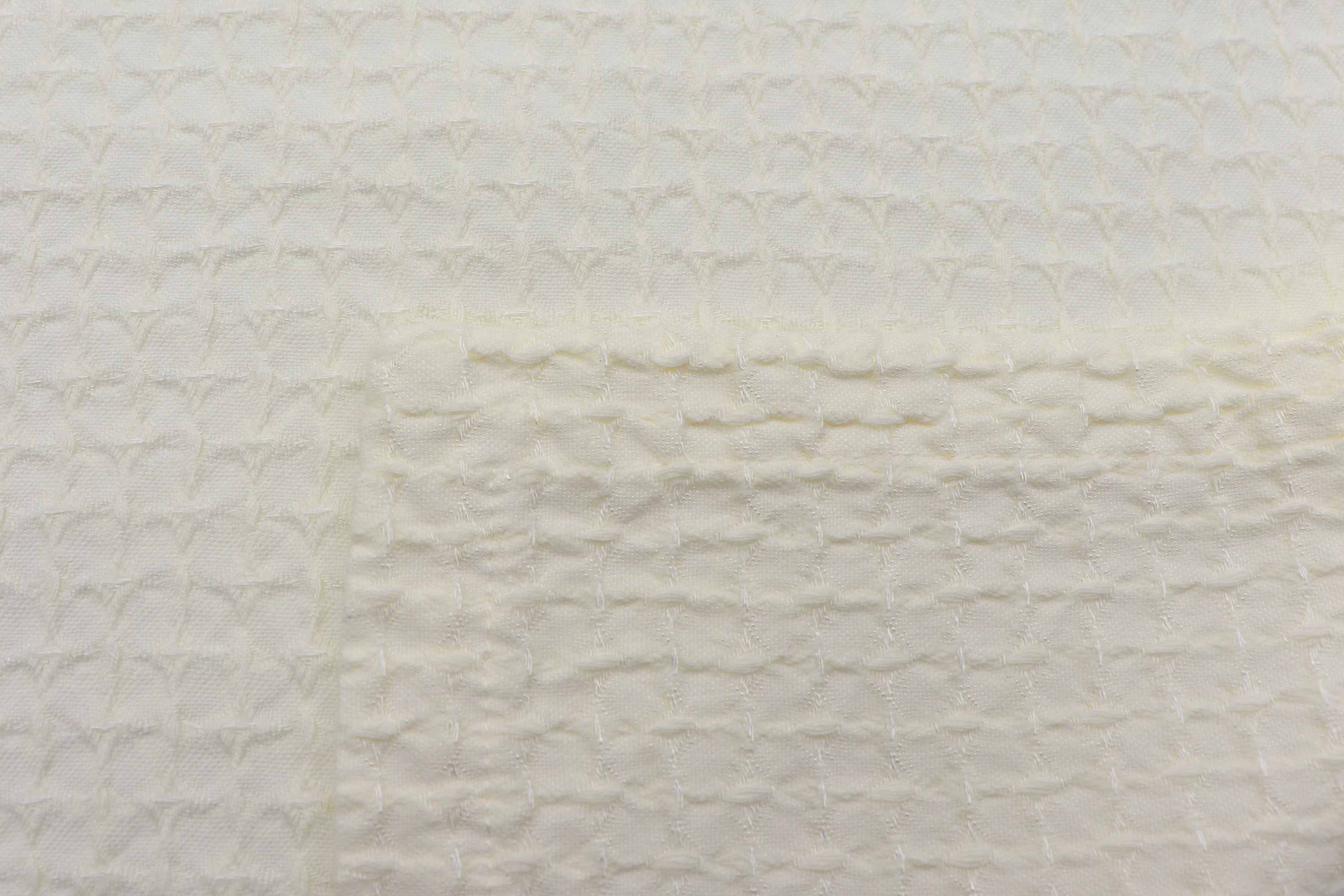 Leichter Bettüberwurf "Ruffle nature" mit Struktur-Muster in natur 220x240 cm - Einfassung